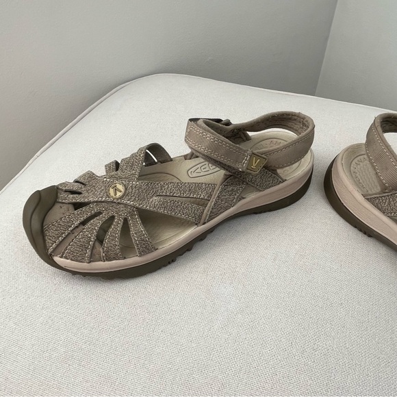 KEEN Women's Rose Strappy Sport Hiking Sandals Shoes Black Gray Size 8.5 - Picture 8 of 12